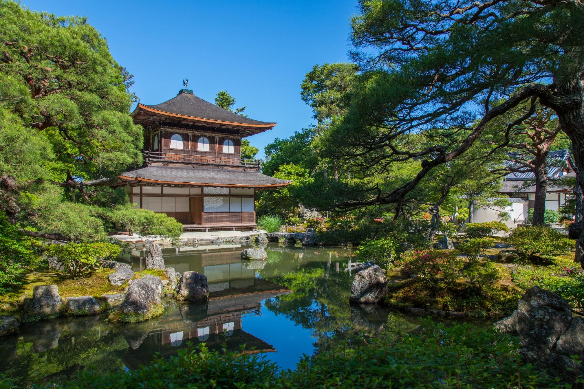 銀閣寺 京都に佇む美しい寺 ～日本の美意識の象徴～ - 忍者体験カフェ