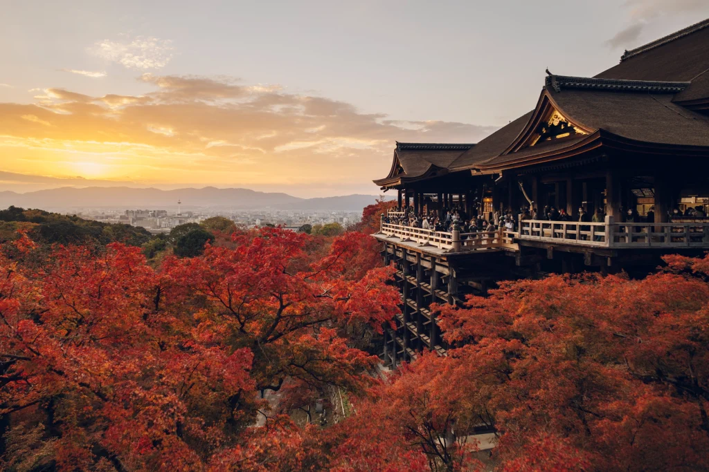 kiyomizu-temple-autumn