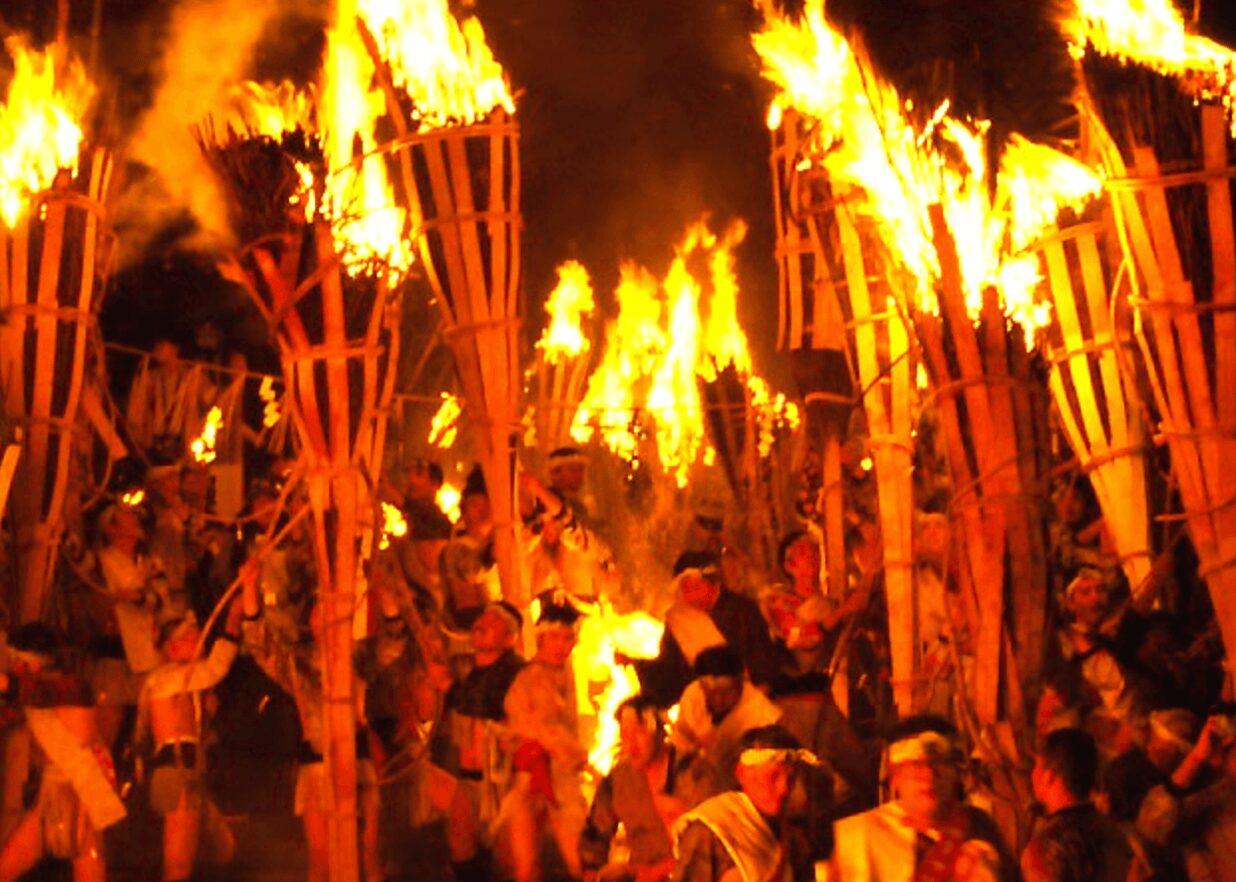 千年以上の歴史を誇る「鞍馬の火祭」を知ろう - 忍者体験カフェ大阪