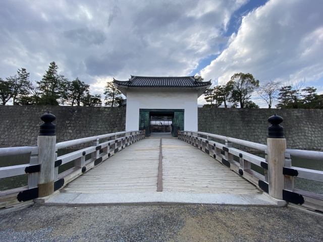 kyoto-nijo-castle-yaguramon-gate