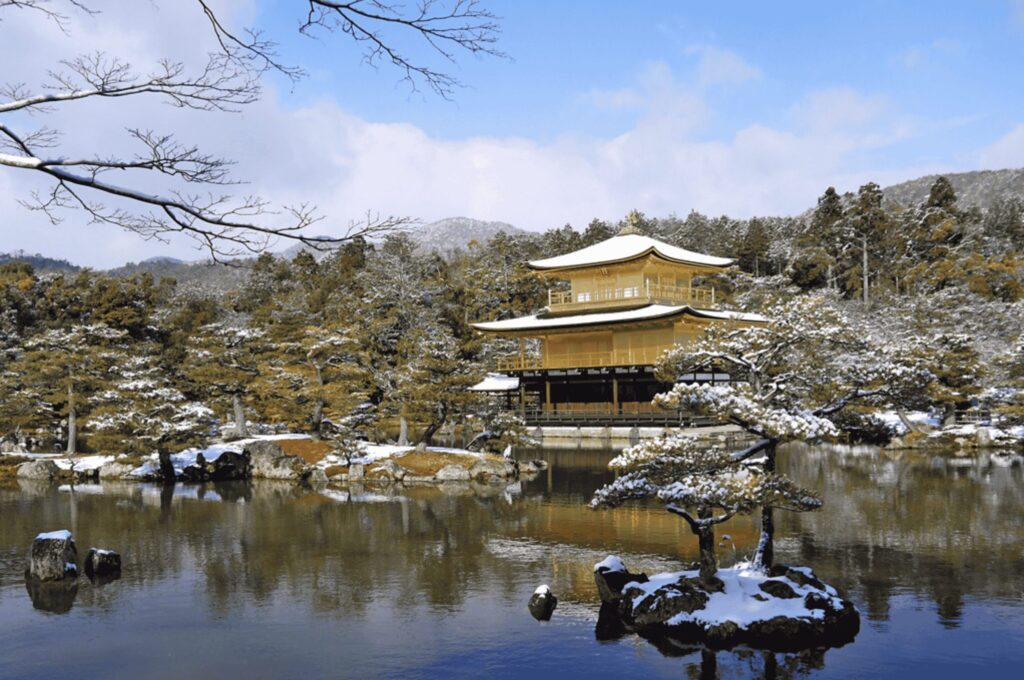 kinkakuji-temple-snow