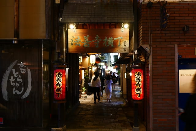 hozenji yokocho